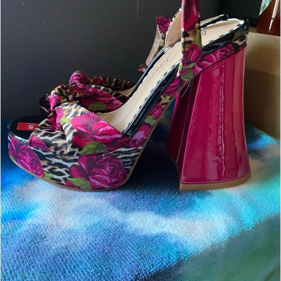 Betsey Johnson Shoes - Betsey Johnson Brylie women Heeled Sandal SIZE 5 NWT